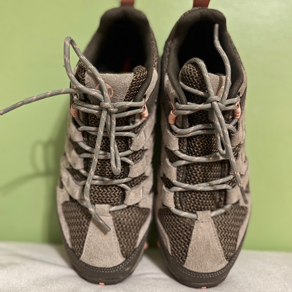 Merrell Women’s Core Alverstone Hiking Shoes Size 8.5